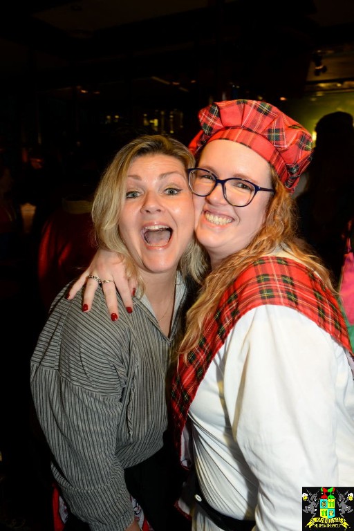 ../Images/Carnavals vrijdagavond in VdG 258.jpg